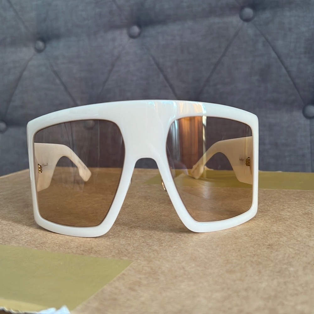 100% authentic Dior so light 1 sunglasses